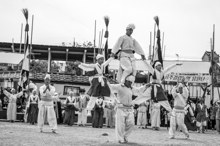 韩国民俗艺术节与全国青少年民俗艺术节(한국민속예술축제 및 전국청소년민속예술제)