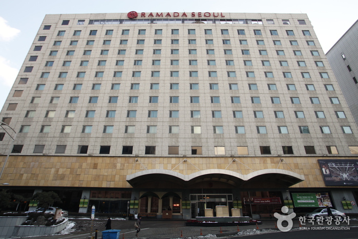 首尔华美达酒店(호텔 라마다 서울)