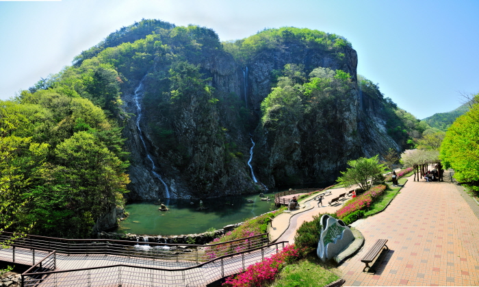 剛泉山郡立公園(강천산군립공원)