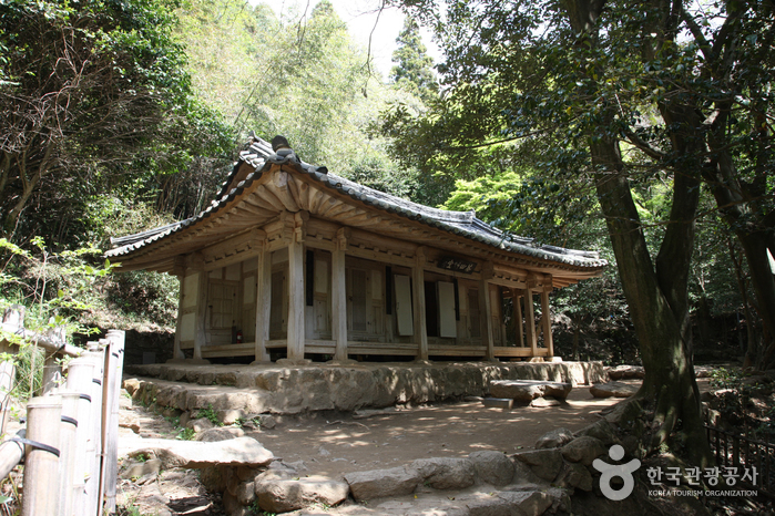 Dasan Chodang (Site historique de Dasan Jeong Yak-yong) (다산초당 - 다산 정약용 유적지)