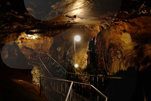 Höhle Gosudonggul (단양 고수동굴) Höhle Gosudonggul (단양 고수동굴)
