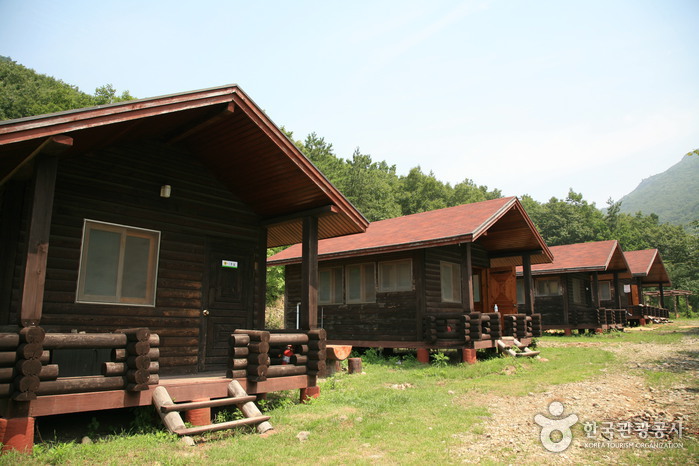 黒石山自然休養林(흑석산 자연휴양림) 黒石山自然休養林(흑석산 자연휴양림)